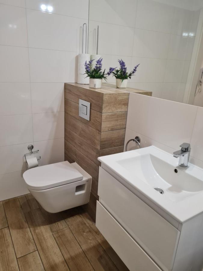Apartamentyprzymorzu Apartament Z Basenem I Bawialnia Kolobrzeg Exterior photo